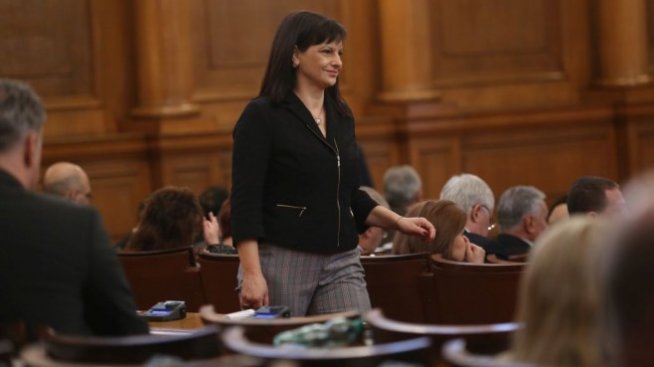Президентът преднамерено търси политическа криза, смятат от ГЕРБ