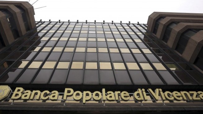 Защо Италия спасява фалиращите си банки