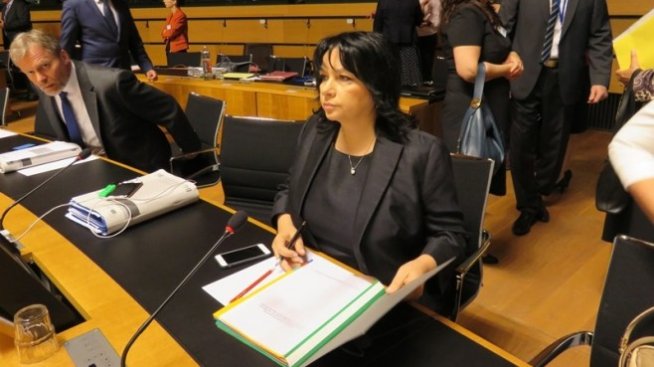 България изпълнява искането за 10% междусистемна електроенергийна свързаност