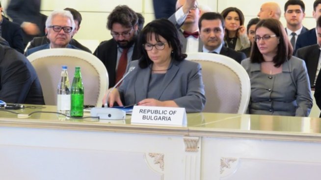 Каракачанов: Оставката на енергийния министър няма да бъде приета