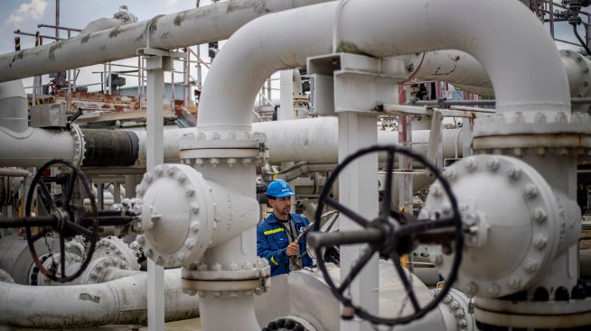 Русия е спряла да доставя нефт на Полша през петролопровода "Дружба" 