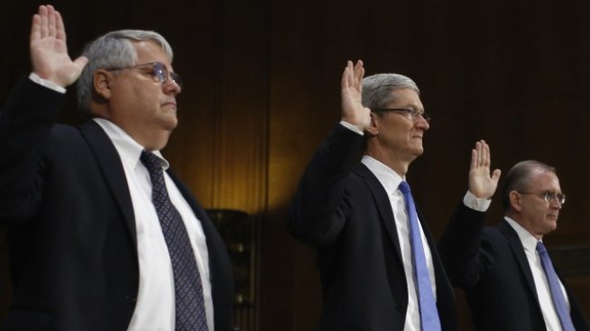 Възможен конфликт на интереси в американския Сенат заради акции на Apple