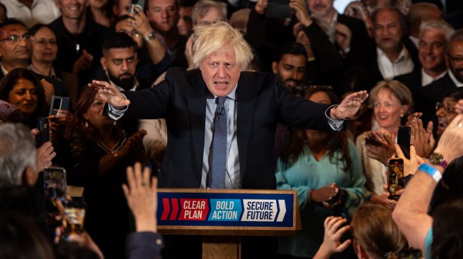 Странни кандидати влизат в предизборната битка във Великобритания