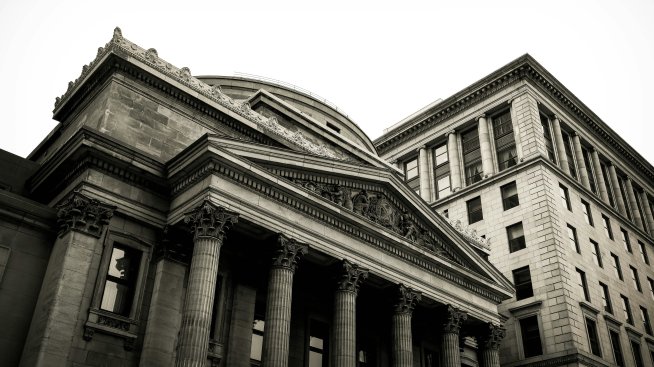 Бъдещите насоки на централните банки са неминуемо подвеждащи