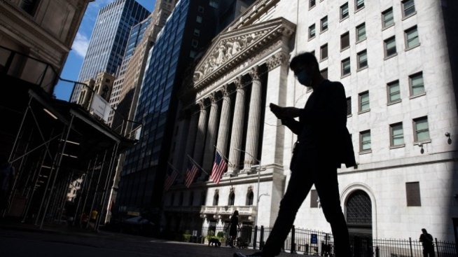 Ваксината на Русия срещу COVID-19 обърка Wall Street*