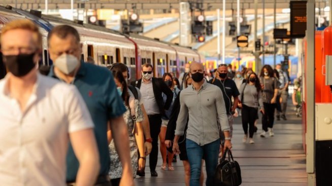 Великобритания влезе в рецесия след срив на БВП С 20,4% 