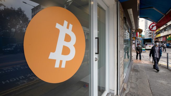 Биткойнът изпрати неочаквано силен септември въпреки новите проблеми