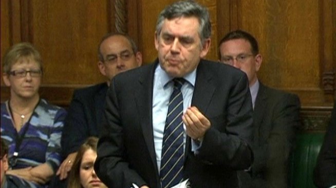 Електронната поща на Гордън Браун е била следена незаконно