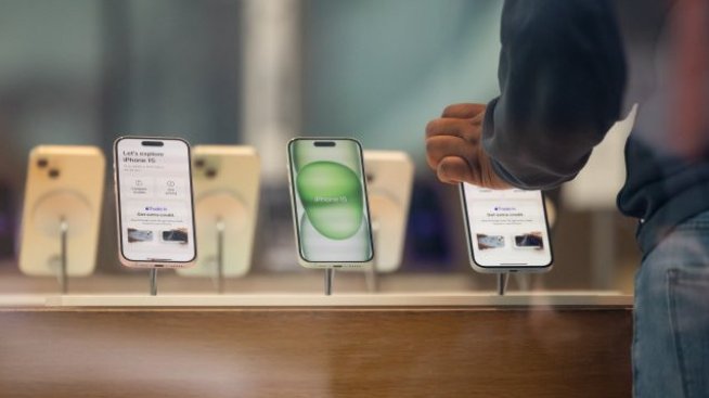 Защо Apple засега се въздържа да развива AI