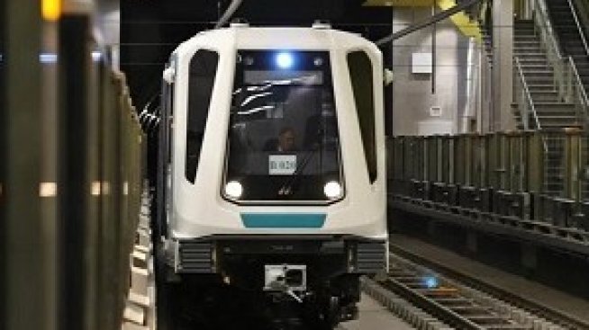 През март започва строителството на нови три километра от трета линия на метрото