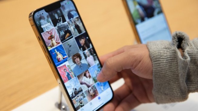 Пазарът на смартфони нарасна за първи път от 2017 г.