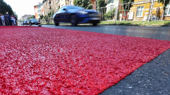 Специална настилка за намаляване на скоростта се поставя на 15 ключови пътни артерии в София