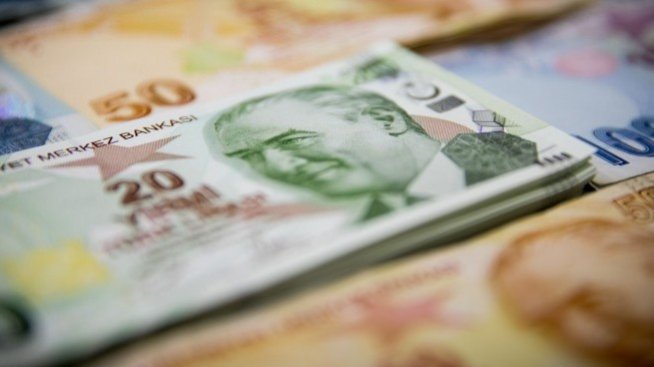 Анализатор: Няма дъно, под което турската лира да не може да падне