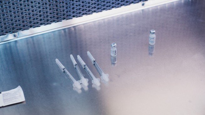 „Зелени коридори“ за ваксини - след пристигането на две пратки следващата седмица