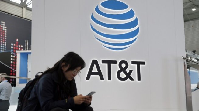 AT&T губи телевизионни абонати, но печалбата ѝ надмина очакванията