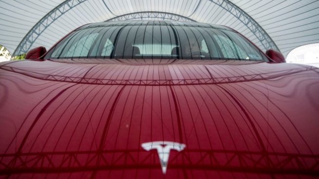 Tesla надмина прогнозите на Wall Street за доставките си