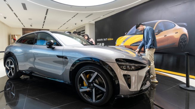 Xiaomi повиши перспективите за доставки на електромобили за тази година