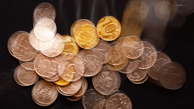 Рублата поскъпва до 7-годишен връх