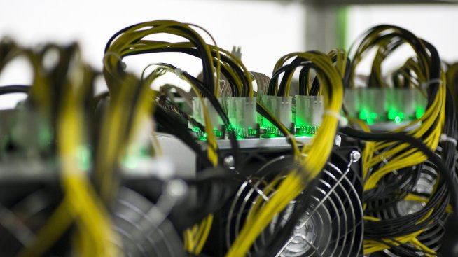 Капитализацията на листнатите в САЩ криптоминьори удари рекордните близо 23 млрд. долара