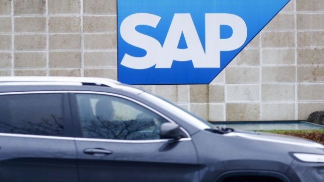 SAP понижава прогнозата си заради коронакризата