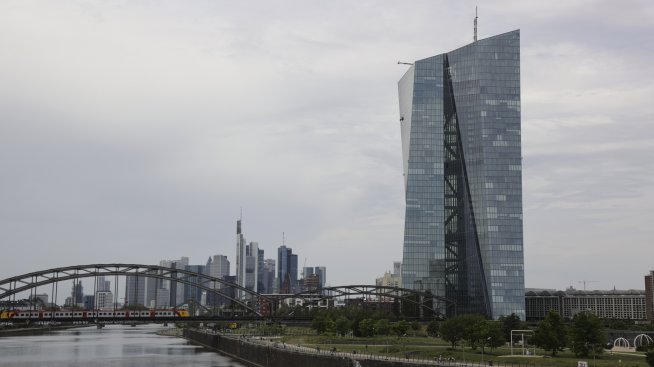 ЕЦБ може да намали лихвите още два пъти тази година