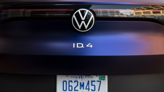 Volkswagen вероятно още дълго ще изостава от Tesla в електромобилността