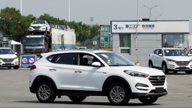 Hyundai: Увлечението на BMW и Mercedes към технологиите е безсмислено