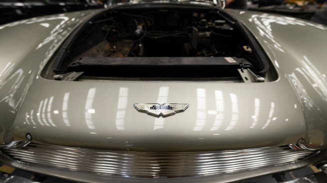 Aston Martin очаква подобрена рентабилност и ръст на доставките през 2023 г.