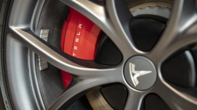 Tesla е напът да удвои пазарната си оценка спрямо януарското дъно