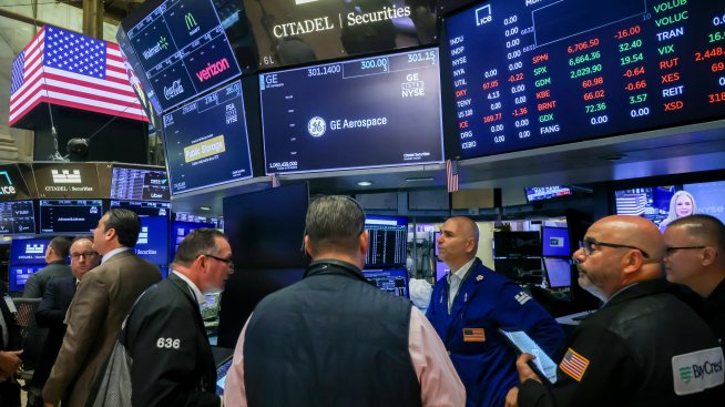 Водещите индекси на Wall Street записаха необичайно силен септември