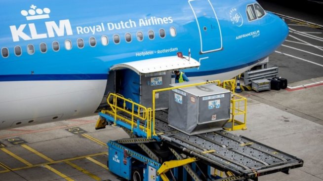 Две от най-големите европейски авиокомпании отмениха още полети