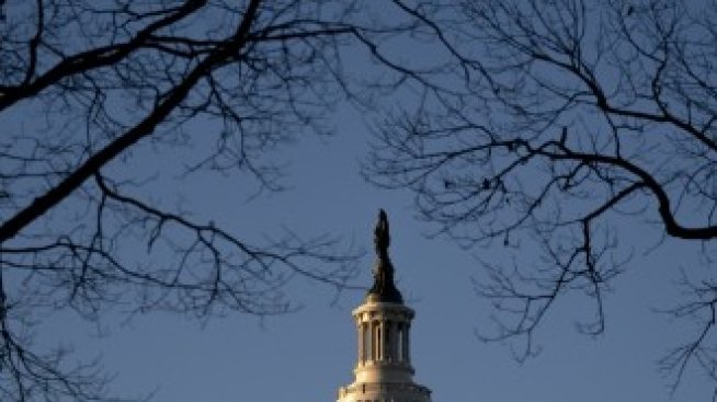 Байдън се съгласи по-малко американци да получават чекове за помощи