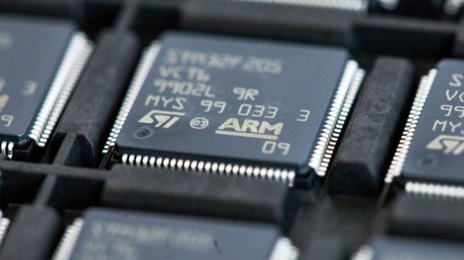 SoftBank очаква Arm да достигне оценка от поне 60 млрд. долара в планираното IPO