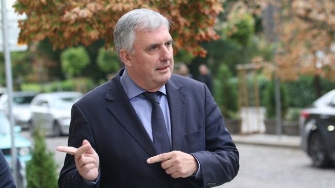 Ивайло Калфин: Думите на посланик Митрофанова са неприемливи