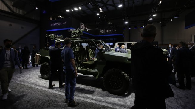 General Motors преговаря с Lockheed Martin за производство на части за отбраната