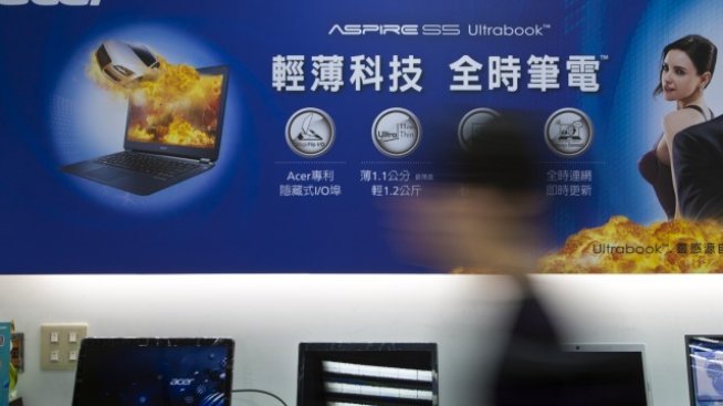 "Смъртта" на Windows XP забавя спада на PC пазара