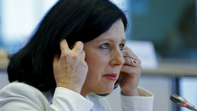 EK засилва усилията за борба с укриването на данъци