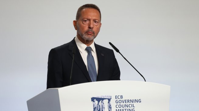 Стурнарас от ЕЦБ: Новите икономически данни подкрепят идеята за още лихвени намаления