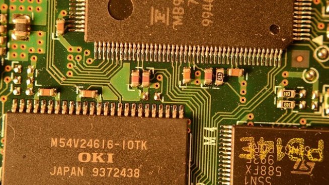 ЕС инвестира 11,5 млн. евро за суперкомпютъра в България