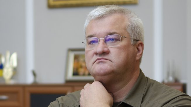 Новият външен министър на Украйна е поредната демонстрация на сила на Зеленски