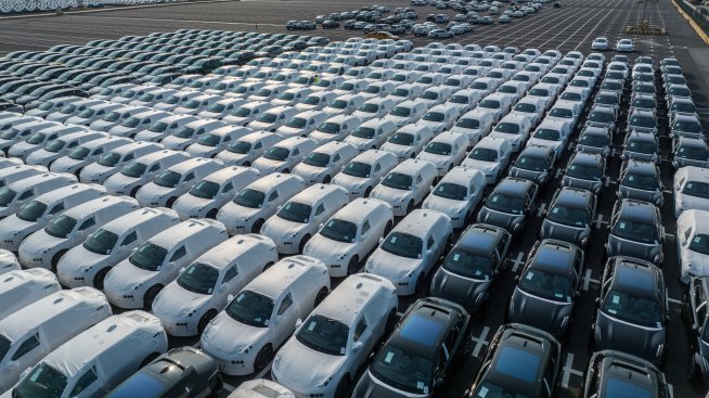 Новите мерки за износ на електромобили в Китай целят да защитят репутацията на страната