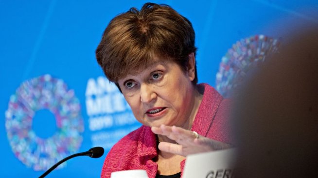 МВФ се опасява от политически натиск върху централните банки