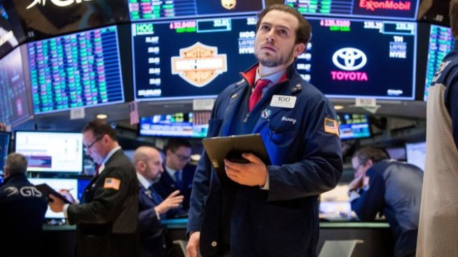 S&P 500 удължава губещата си серия*