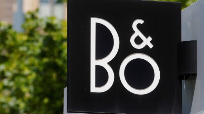 Спадът в продажбите на Bang & Olufsen удари цената на акциите ѝ