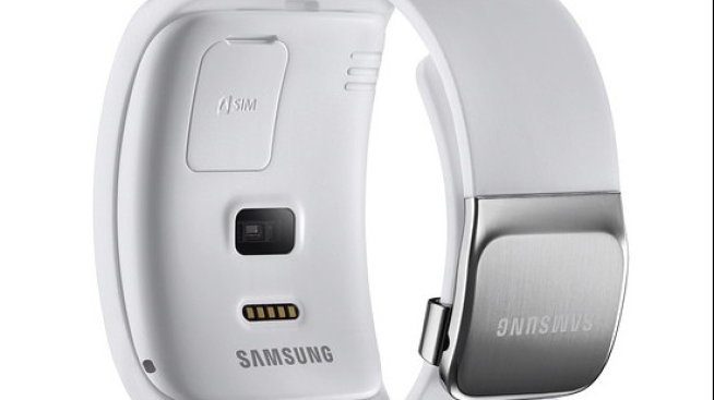 Samsung и LG изпреварват Apple с "умните часовници"