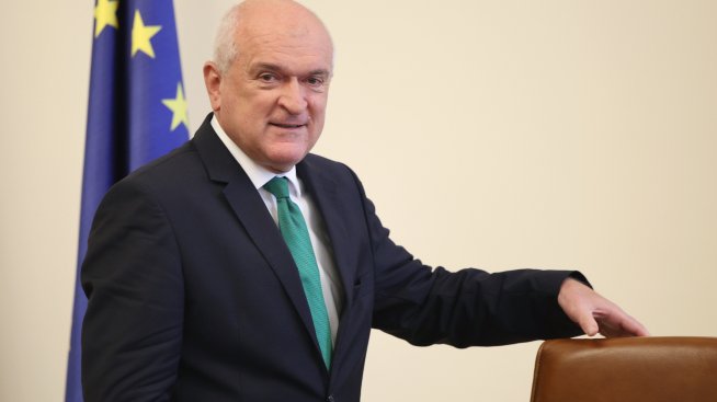 Главчев: 170 млн. лв. за противопожарна техника се бавят заради обжалване на поръчка