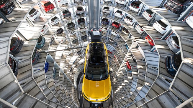Volkswagen понижи перспективите за годишните приходи заради проблемите в Китай