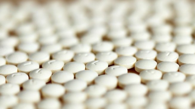 Профилактиката с йодни таблетки е вредна за здравето, предупреждава експерт