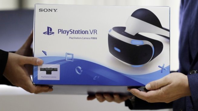 Sony продаде почти 1 млн. PlayStation VR очила за 4 месеца