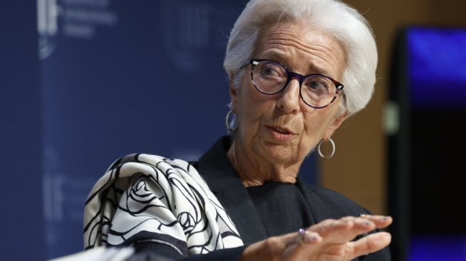 Лагард: Инфлацията поставя финансовата стабилност на еврозоната под риск